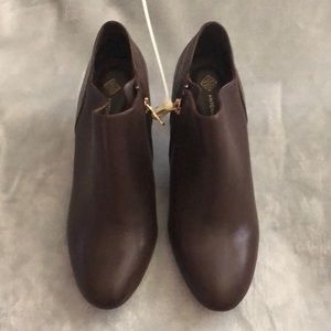 Size 8.5 Dark Brown Short/Ankle Booties